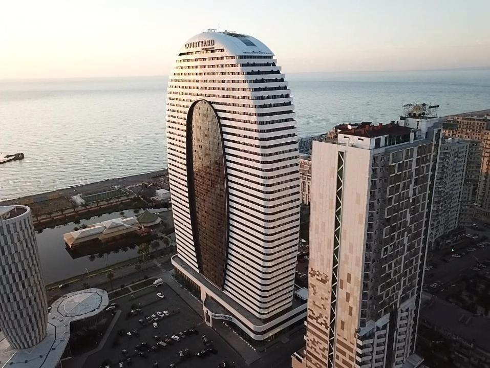 Alliance Palace Sea View Apartment Batumi Exteriér fotografie