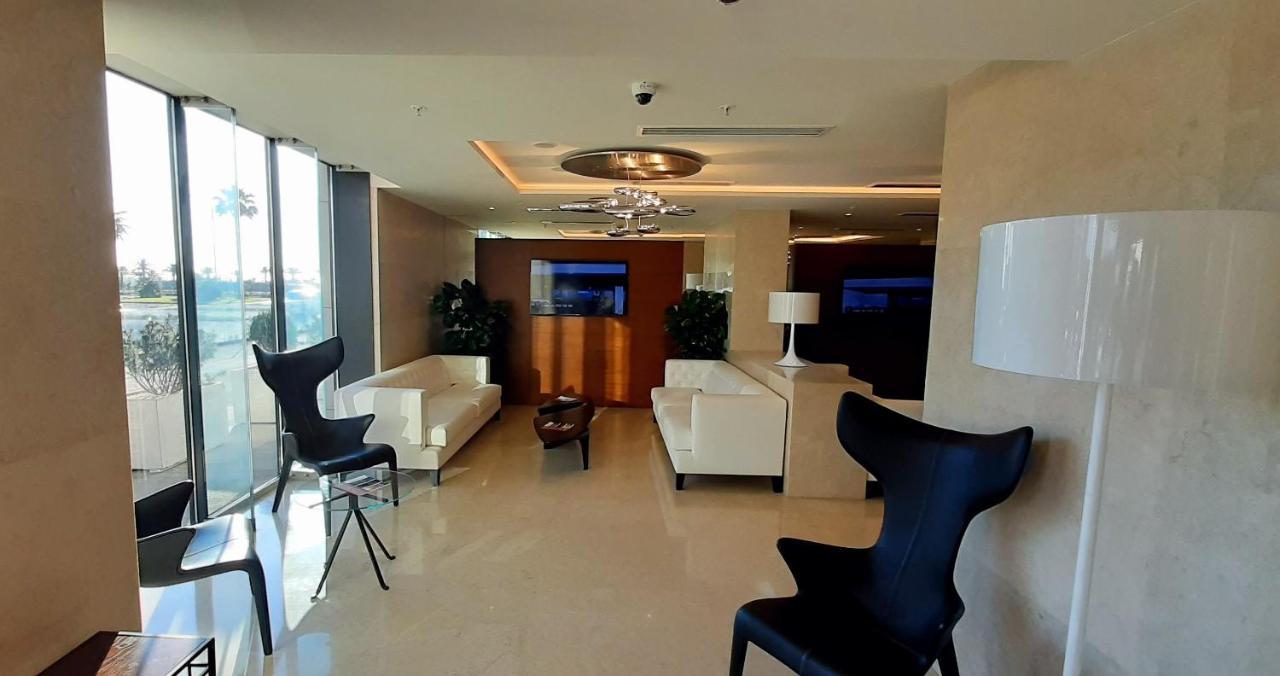 Alliance Palace Sea View Apartment Batumi Exteriér fotografie