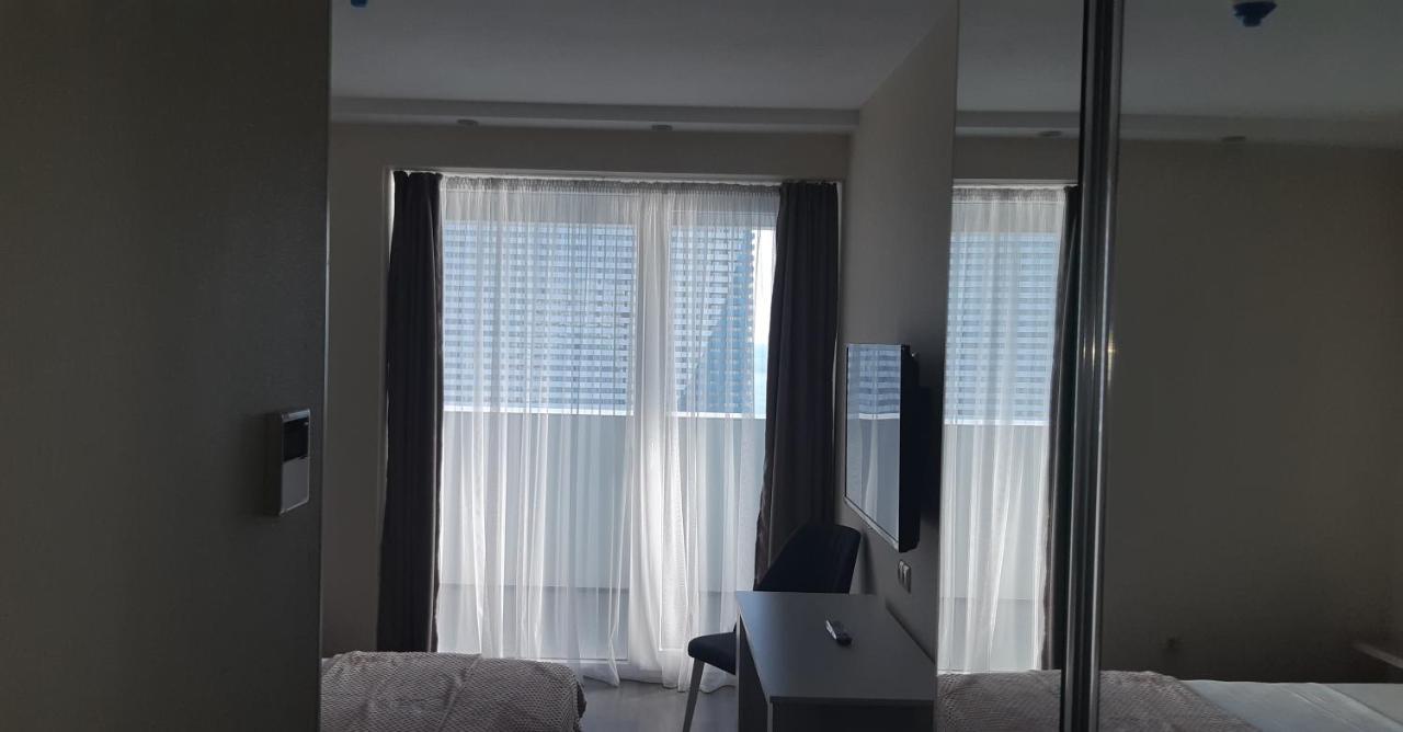 Alliance Palace Sea View Apartment Batumi Exteriér fotografie