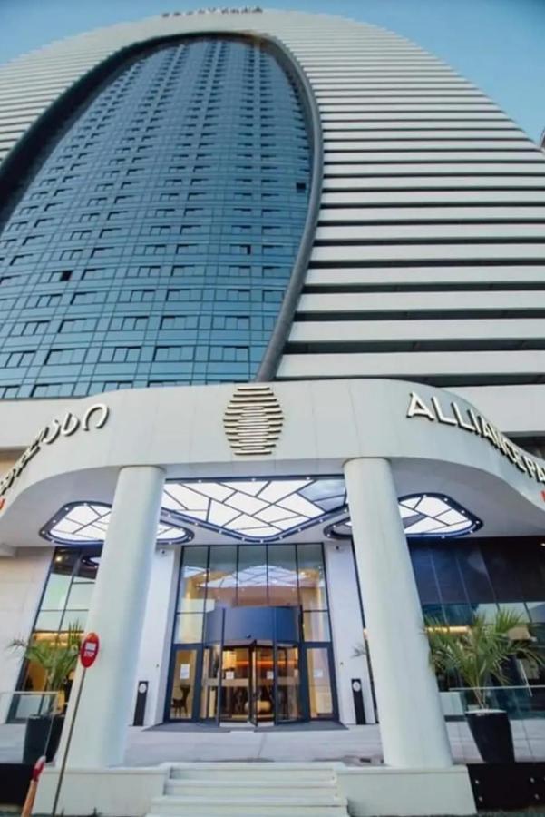 Alliance Palace Sea View Apartment Batumi Exteriér fotografie