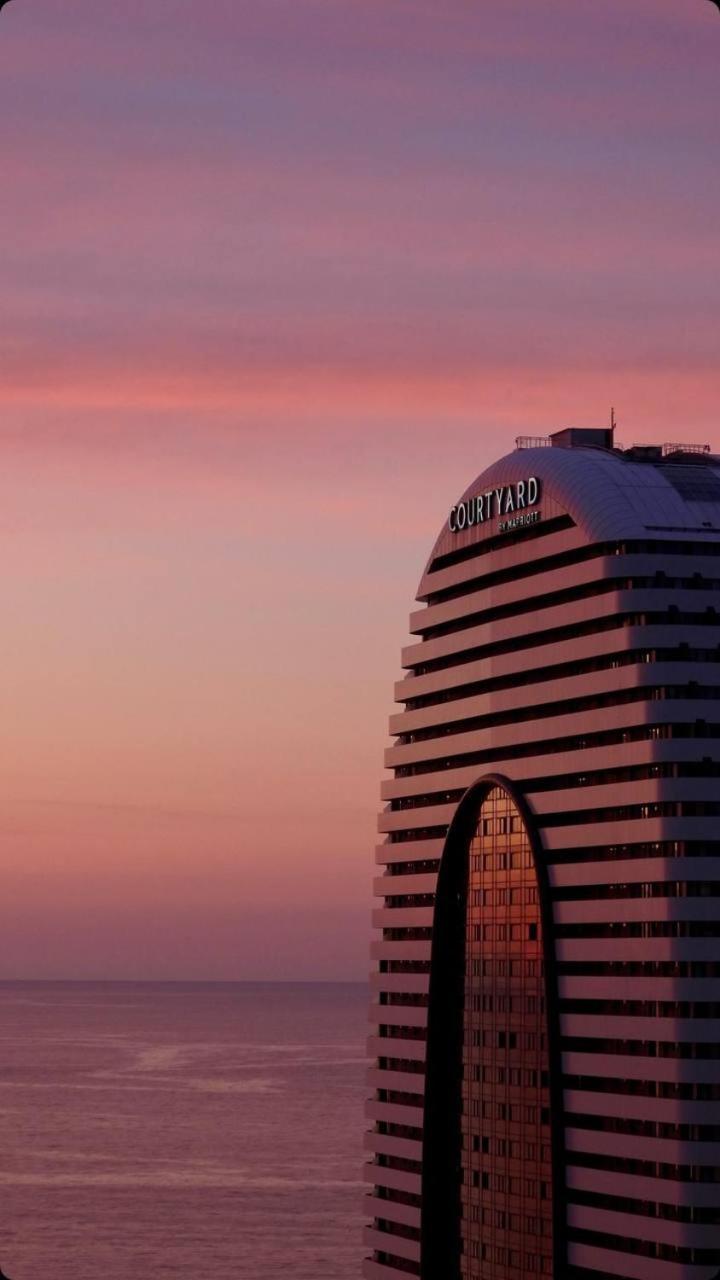 Alliance Palace Sea View Apartment Batumi Exteriér fotografie